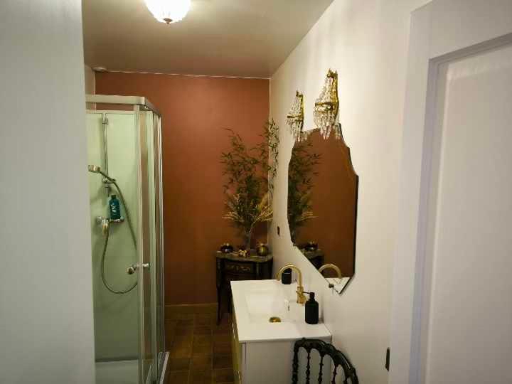 Le Moulin De Chazelle Bed and Breakfast Cormatin Εξωτερικό φωτογραφία